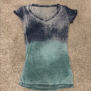 Washed Ombre V-Neck Women's Tee - Blue/Teal